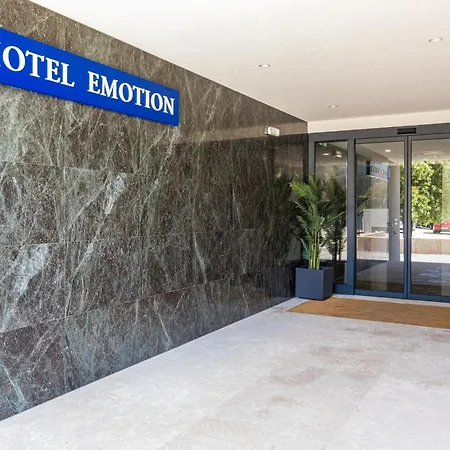 Del Mar Emotion ホテル